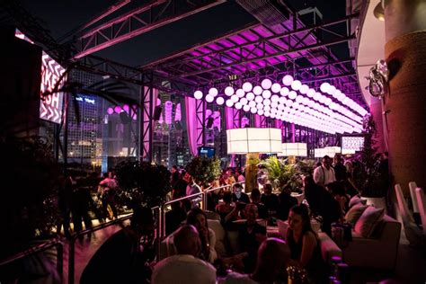 10 Clubs In Dubai For A Perfect Nightlife Experience Veena World