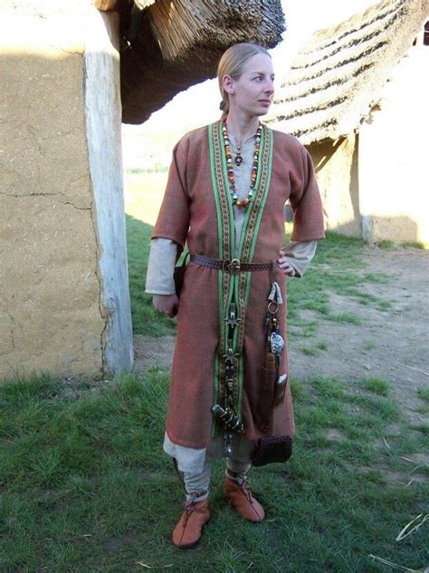 Pin By Claireyfaireyhands On Costume Cultural Viking Costume