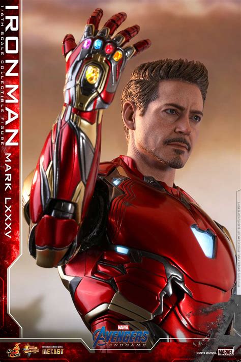 Adapun pengerjaannya film iron man 3 digarap shane black selaku sutradara dan untuk naskah ia tulis bersama drew pearce berdasarkan adaptasi dari cerita extremis karya warren ellis. 《复仇者联盟4》钢铁侠MARK85 1:6比例合金珍藏人偶额外配件公开! | Hot Toys
