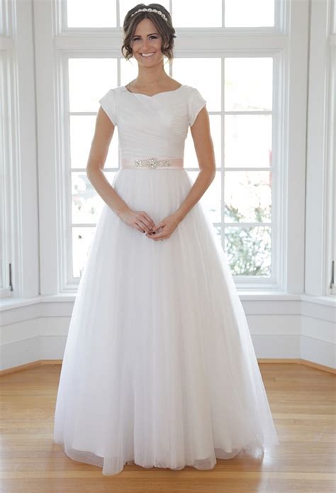 Simple A Line Floor Length Tulle Modest Wedding Dresses With Cap