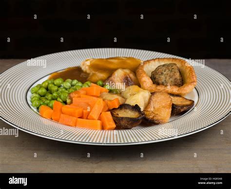 Traditional Sunday Roast Hi Res Stock Photography And Images Alamy