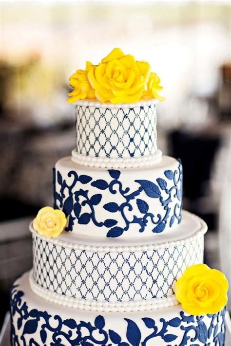 21 Fabulous Wedding Cakes For Your Inspiration 2370181 Weddbook