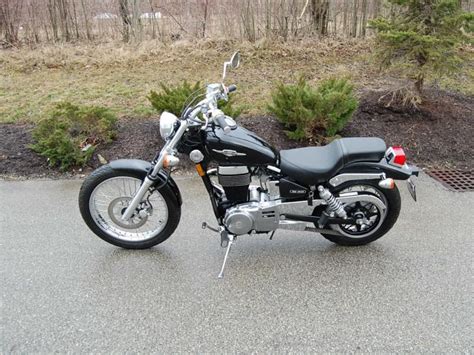 If you would like to get a quote on a new 2007 suzuki boulevard s40 use our build your own tool, or compare this bike to other cruiser motorcycles.to view more specifications, visit our detailed specifications. Buy 2007 Suzuki Boulevard S40 Cruiser on 2040-motos