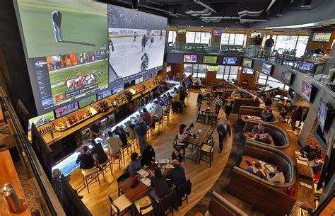 The Best Sports Bar In Every Nfl City Sports Bar Decor Sport Bar