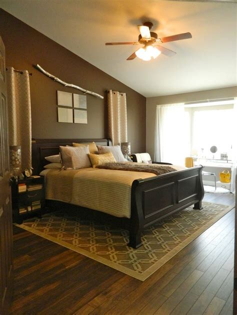30 Wood Flooring Ideas And Trends For Your Stunning Bedroom Hardwood