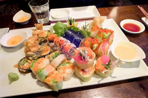 Saint Sushi Bar - Best Affordable Fusion Sushi in the City - Montreal ...
