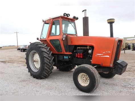 1981 Allis Chalmers 7045 Tractor Adam Marshall Land And Auction Llc