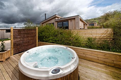 Jacuzzi J210 Hot Tub Outdoor Living
