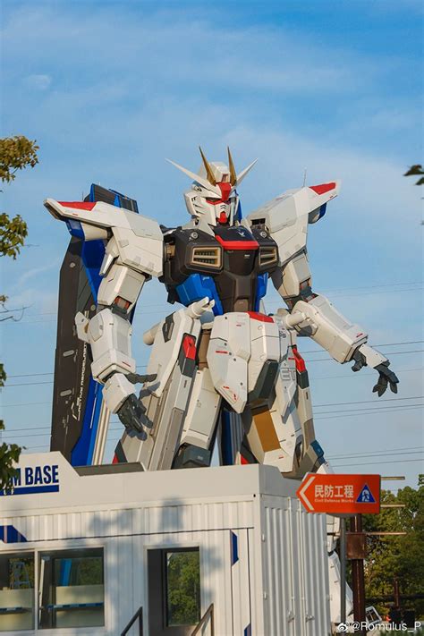 This 18 Meter Tall Gundam Statue Is The First Life Size Gundam Statue
