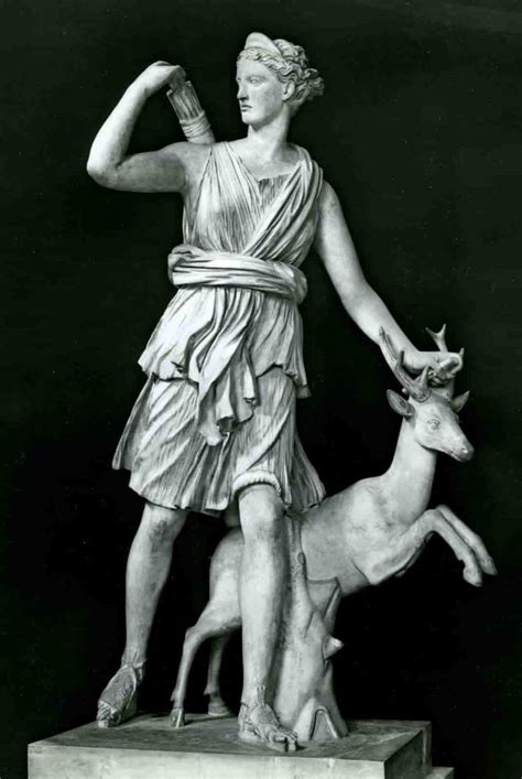 Avcılık Ve Okçuluk Tanrıçası Artemis Phoebe Kaynak Mitoloji