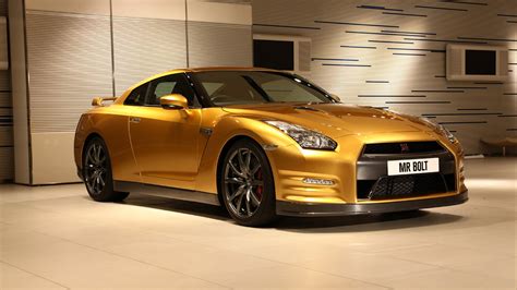 Nissan Gt R Gold Wallpaper Hd Car Wallpapers Id 3097