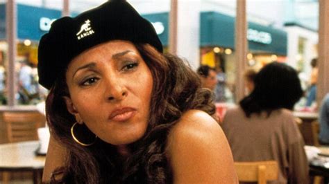 Quentin Tarantino Doesnt Consider Jackie Brown A Part Of His Cinematic Universe Toi News