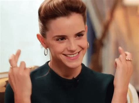 Emma Watson Fingers Gif Emma Watson Emma Watson Discover Share Gifs