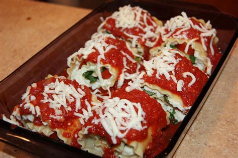 Cooking With Crystal Caprese Lasagna Roll Ups
