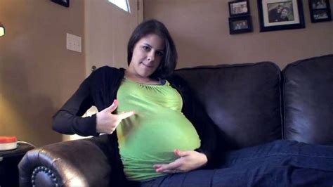 Shes Pregnant And She Knows It One Woman Boogies Down In Viral Video The Globe And Mail