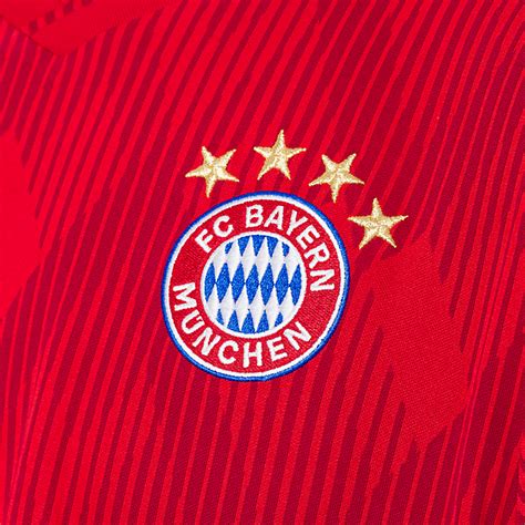 Fue fundado el 27 de febrero de 1900 por once jugadores liderados por franz john. FC Bayern Kindertrikot Home 18/19 | Offizieller FC Bayern ...