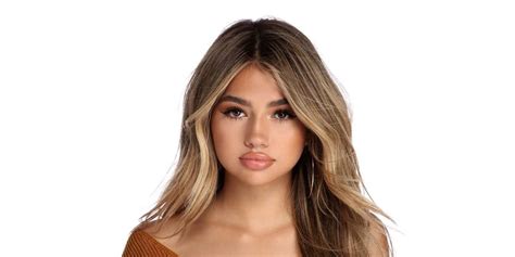 Khia Lopez Net Worth Bio Age Height Model Early Life 2021 Images