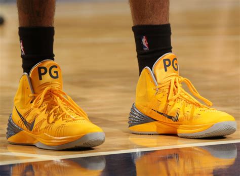Paul george has one of the most popular sneaker lines in the nba. Paul George Wears Nike Hyperdunk 2013 PE // Sole Watch ...