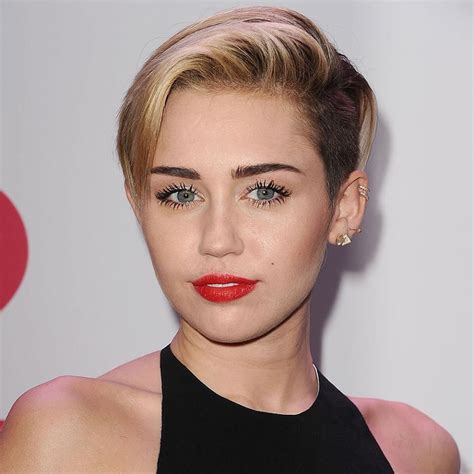 Pin By Romane Outerbridge On Music Miley Cyrus Short Hair Miley