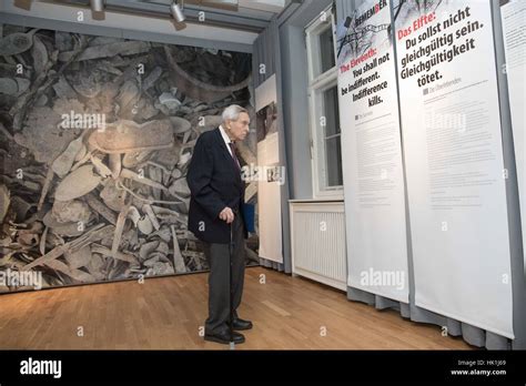 Berlin Deutschland 25 Januar 2017 Der Holocaust Und Auschwitz Überlebende Felix Kolmer Vor