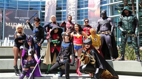 Best Cosplay Images From Wondercon 2017 Collider