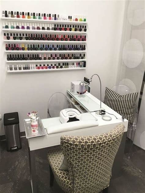 como montar uma esmalteria veja dicas de manicures experientes nail salon interior home nail