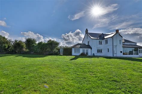 British hotels, inns & other places edited by nicola crosse is published by alastair sawday publishing at £13.99.to order your copy at £10 plus £1.95 p&p, call the daily mail bookshop on 0870. 7 Bedroom House with Sea Views, Pool & Log Fire UPDATED ...