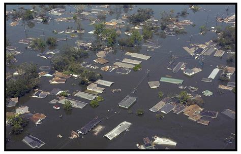 Remembering Hurricane Katrina Look Back On Photos Of The Storm
