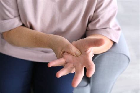 What To Do About Pain Between The Thumb And Index Finger Aica
