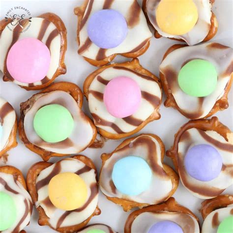 The Best Chocolate Pretzel Bites Recipe For Easter Dessert