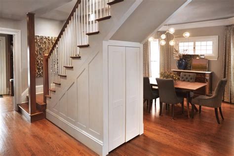 · stair stringer layouts seem challenging, but in this video wayne lennox shows how to build them in a simple fashion. Home Design Ideas with Pictures | HGTV Photos