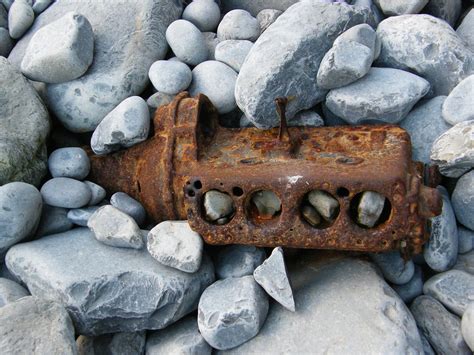 Rusty Engine Block Found On The Beach Sark S W Flickr
