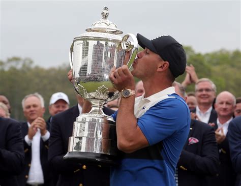 Below, we look at the apparel and the equipment used by the free agent… koepka, like several other professionals nowadays. Koepka clings on to claim PGA Championship | Otago Daily ...