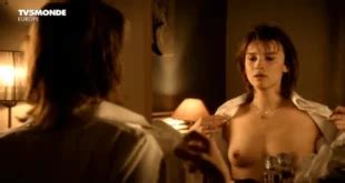 Agathe De La Boulaye Nude Topless Petits Arrangements Avec Ma Mere Fr