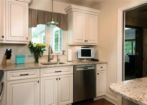 White quartz countertops kitchen cabinet options. Pin on Kitchen idea