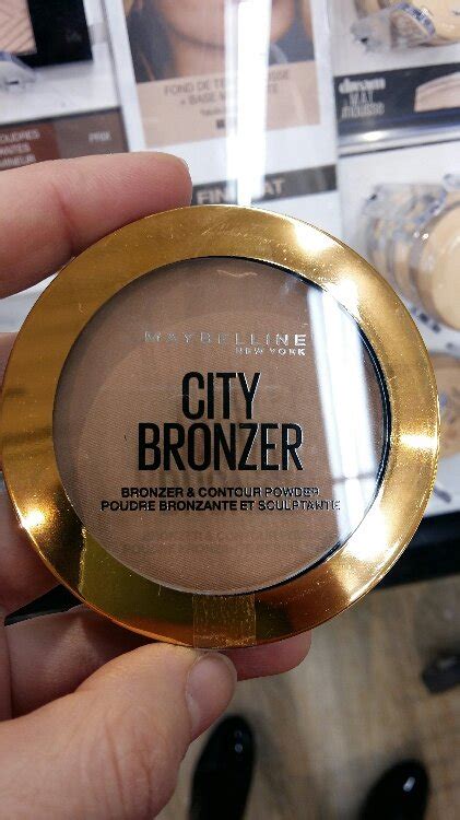 Maybelline City Bronzer Poudre bronzante et sculptante Medium Foncé