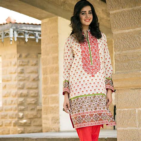 Trendy Ladies Summer Kurti Designs And Tunics Trends 2019