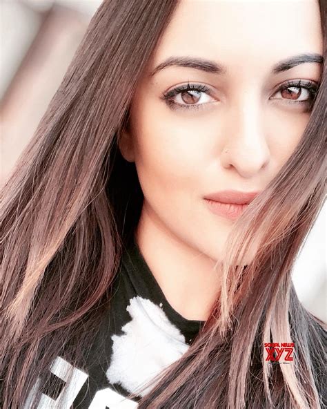Actress Sonakshi Sinha Instagram Stills Social News Xyz