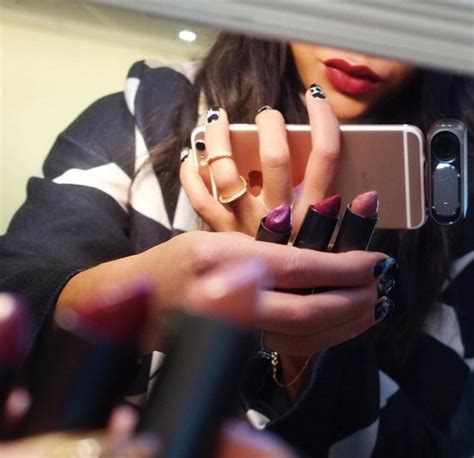 10 Beauty Accounts To Follow On Snapchat