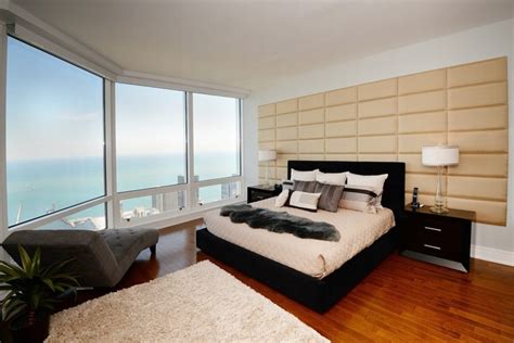 Bedroom in large, open 2bd in rogers park. Trump Tower Chicago 2-Bedroom Condos For Sale