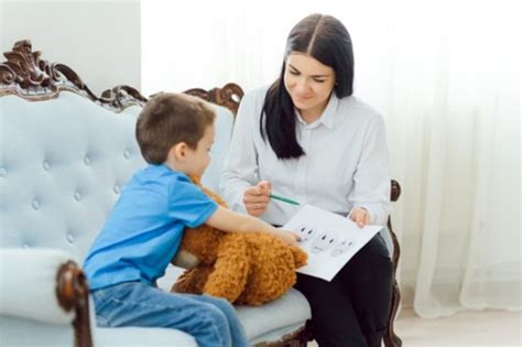 Terapia Infantil Psicologo Niños Chamberí Hemisferios