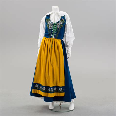 swedish national costume folkdräkt sverigedräkten bukowskis