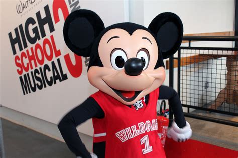Meeting High School Musical Mickey Mouse Disney Blockbuste Flickr
