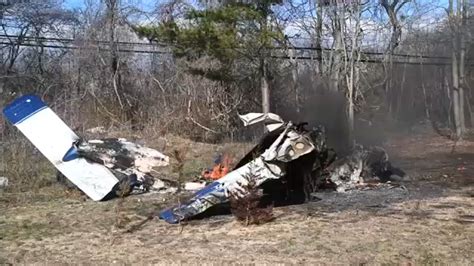 1 Dead 2 Injured After Small Plane Crashes In Neighborhood On Long