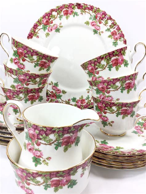 21 Pc Royal Stafford English Tea Set Olde English Garden Tea Set