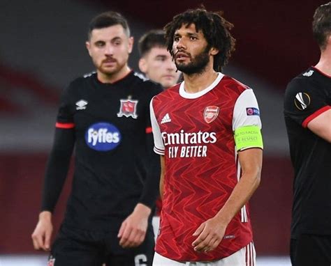 وصل الثنائي محمد النني لاعب آرسنال ومحمود تريزيجيه لاعب أستون فيلا إلى القاهرة منذ قليل للانتظام في معسكر منتخب مصر. بالفيديو.. منتخب مصر: محمد النني لم يعاني أي أعراض.. وننسق ...