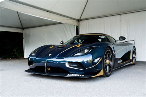 The Koenigsegg Agera Rs Naraya Covered In Blue Carbon And Real Gold