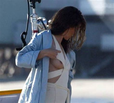 Jennifer Garner Nip Slip Photos Thefappening
