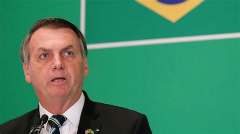 Internautas Relatam Compras Com Cartão De Crédito De Bolsonaro Após