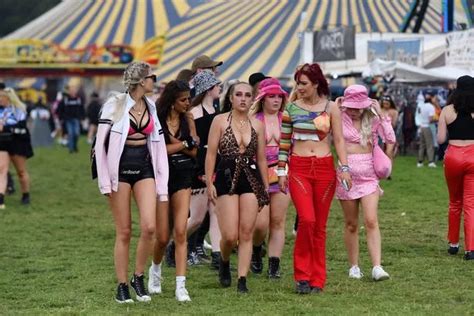 leeds festival revellers swap wellies for bikinis as bank holiday sun arrives